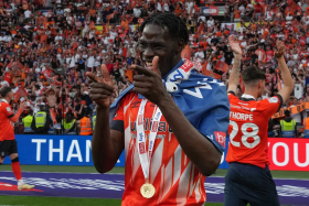 Confirmed: Super Eagles-eligible striker signs new deal with PL new boys Luton Town