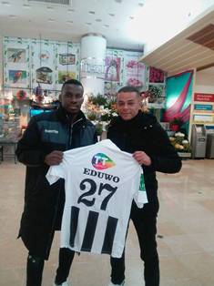 (Photo) Super Eagles Striker Inks Three-And-A-Half Year Contract With CS Sfaxien