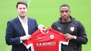 Adeboyejo's Barnsley Jersey No Revealed, One-Year Option Can Be Triggered 2020 