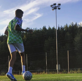 3 goals in 4 senior games : 16-year-old Stabaek winger could spark tug-of-war between Nigeria & Norway
