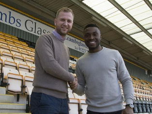 Official : Cambridge United Snap Up Pacy Winger David Amoo