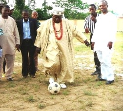 Monarch Pleads With Mimiko To Complete Ore Stadium