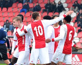 Ajax Amsterdam Still Pushing To Sign Nigerian Midfielder Dubbed The New Ozil