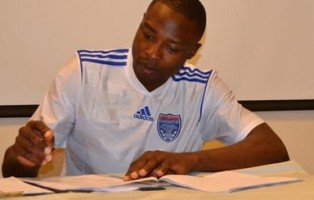 No Wolves Deal For Shola Ameobi