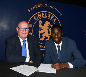 Official: Left-sided centre-back of Nigerian descent signs new deal with Chelsea 