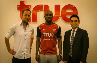 Jaycee Okwunwanne Off The Mark For Bangkok United