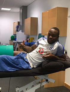 (Photo) Victor Moses Gutted To Miss Roma Clash, Says He'll Be Back ASAP