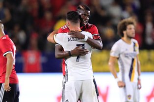 Two New Signings Debut As Manchester United Thrash LA Galaxy 5-2 In Friendly