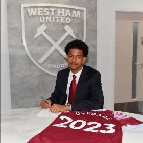 Flying fullback and versatile CB of Nigerian descent sign scholarship deals with West Ham