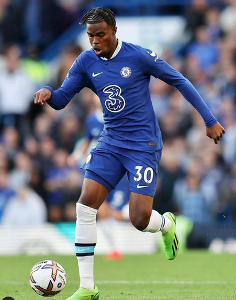 'Carney was playing in that position' - Pundit urges Chelsea to sign a No.10 after Chukwuemeka injury 