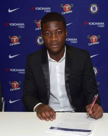 Confirmed: Two More Players Sign Professional Contracts With Chelsea