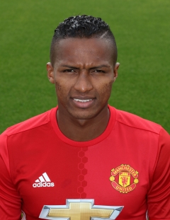 Nigerian Fans Tell Manchester United Qualities That Make Antonio Valencia Stand Out