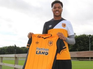 Arsenal Loanee Chuba Akpom Marks Hull City Debut With First Professional Goal
