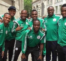 Rohr Says He Won't Take Enyeama To The World Cup Because Of Winston Bogarde Status