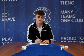 Quick and direct winger signs new contract with Chelsea 
