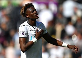 Official : Chelsea Striker Of Nigerian Descent Won't Extend Deal With Swansea