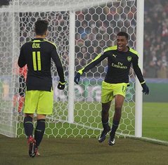 Iwobi Flops, Alaba Stars As Efficient Bayern Muller Arsenal In Champions League