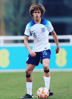 Son of Nigeria's 1994 World Cup star, Arsenal GK make full debuts for England U16 