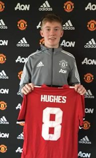 (Photo Confirmation) Manchester United Sign Talented Attacking Midfielder