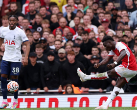 Man Utd legend Gary Neville blames Udogie, one other Tottenham player for Arsenal's first goal