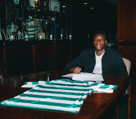 Confirmed: Talented midfielder of Nigerian descent signs new deal with Celtic 