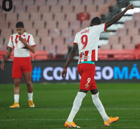  Ex-Nigeria U23 star Sadiq finds the net as 10-man Almeria beat Malaga 