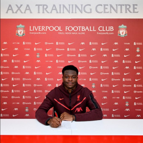 Zaragoza-born Nigerian defender agrees new contract with Liverpool 