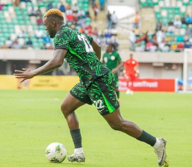 Former Super Eagles star calls out 'very good striker' Boniface for below-par display against Benin 