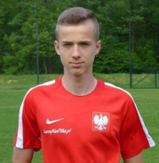 Confirmed: Highly-Rated Polish Defender Finally Joins Manchester United