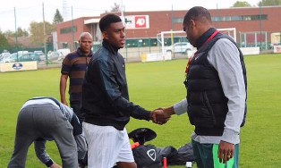 Alex Iwobi Trains With Arsenal First Team But Unlikely To Make Squad