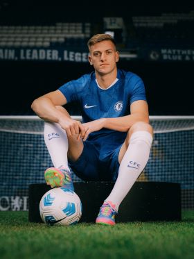 Brand new Chelsea signing takes shirt number previously worn by three strikers of African descent 