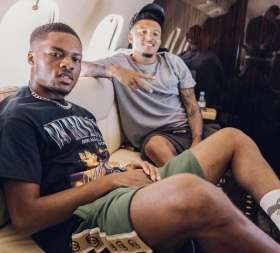 Ex-Arsenal Striker Akpom Spotted On A Private Jet With Man Utd No. 1 Summer Transfer Target