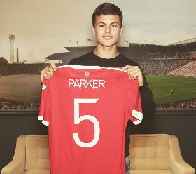 Photo : Manchester United bolster academy ranks with signing of Arsenal defender 