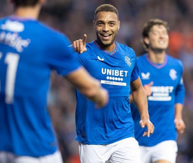 Dessers or Igamane: Ex-Tottenham defender gives verdict on who should be Rangers first-choice striker 