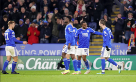  UECL : Ndidi goes off injured in Leicester's 2-1 loss to Rennes; Iheanacho, Lookman also in action