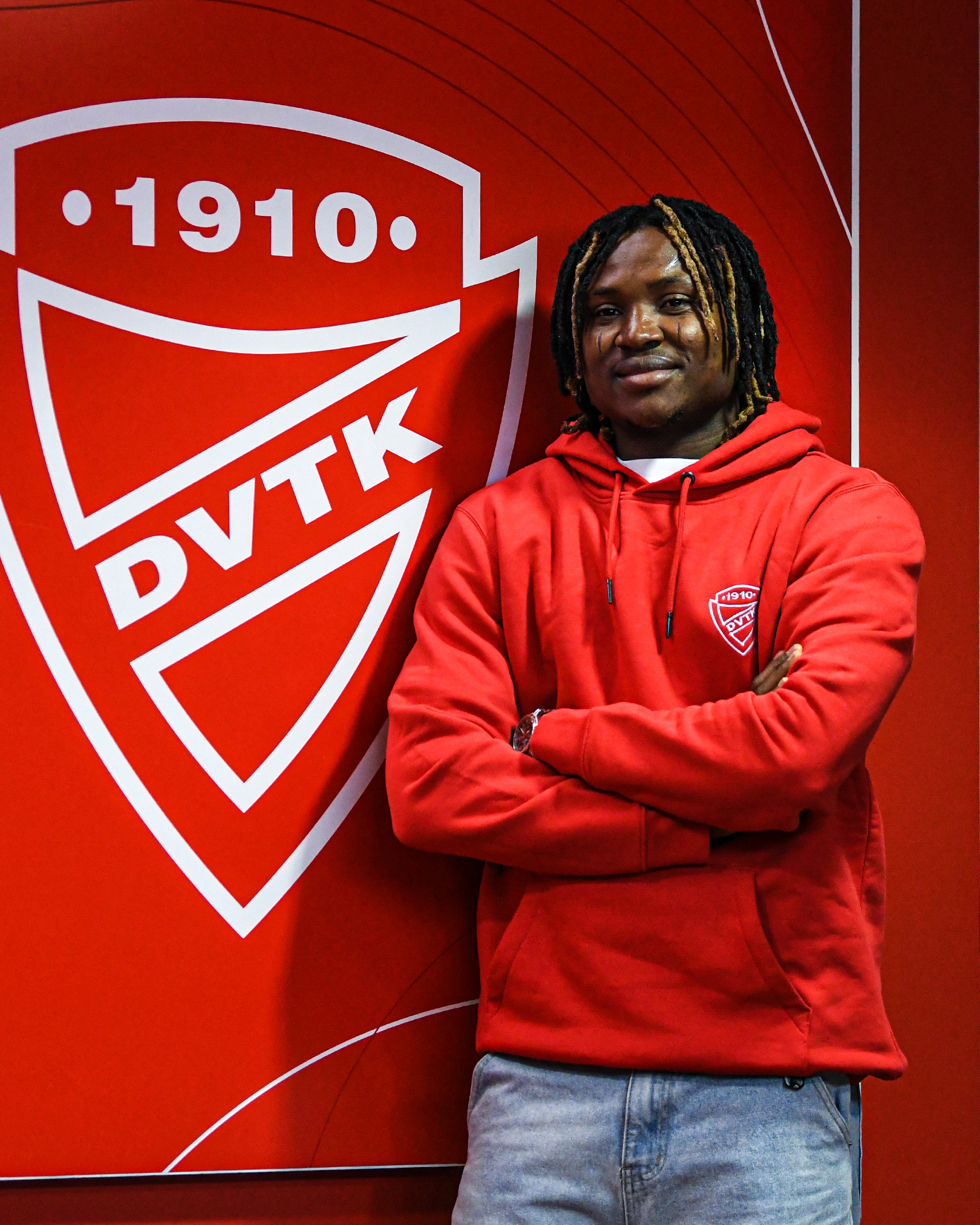 Aberdeen loanee Ambrose reveals preferred position after joining Hungarian side DVTK
