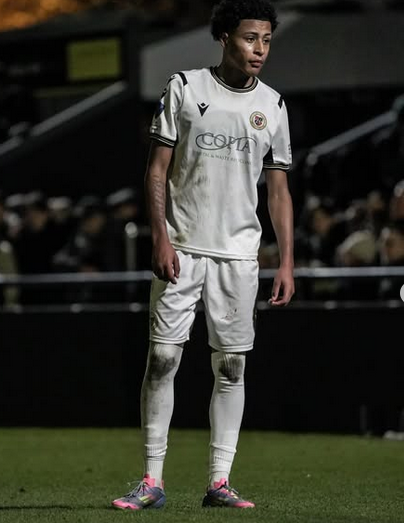 Talented Nigerian forward joins Wolverhampton Wanderers subject to medical, also eligible for Ireland