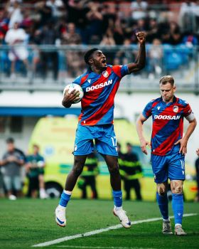Viktoria Plzen reject offers from Rangers, Gent and Borussia Monchengladbach for Durosinmi