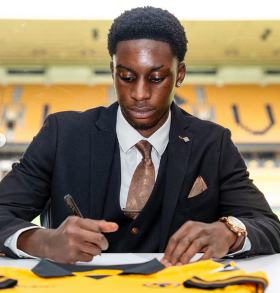 Official: Italian-born Nigerian centre-back signs new deal with Wolverhampton Wanderers