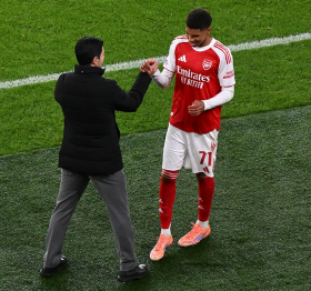 17yo Nigerian striker set to be named in Arsenal squad v Slavia, travels with first team to Prague