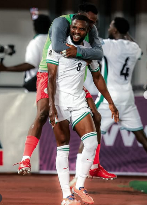 'Give credit' - Former African POTY gushes over Onyeka's stunning volley against Benin  