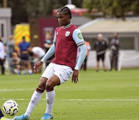17yo Nigerian midfielder departs West Ham United for Nottingham Forest 