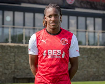 Official: Irish-Nigerian CB signs new deal with Celtic and joins Fleetwood Town on loanÂ 