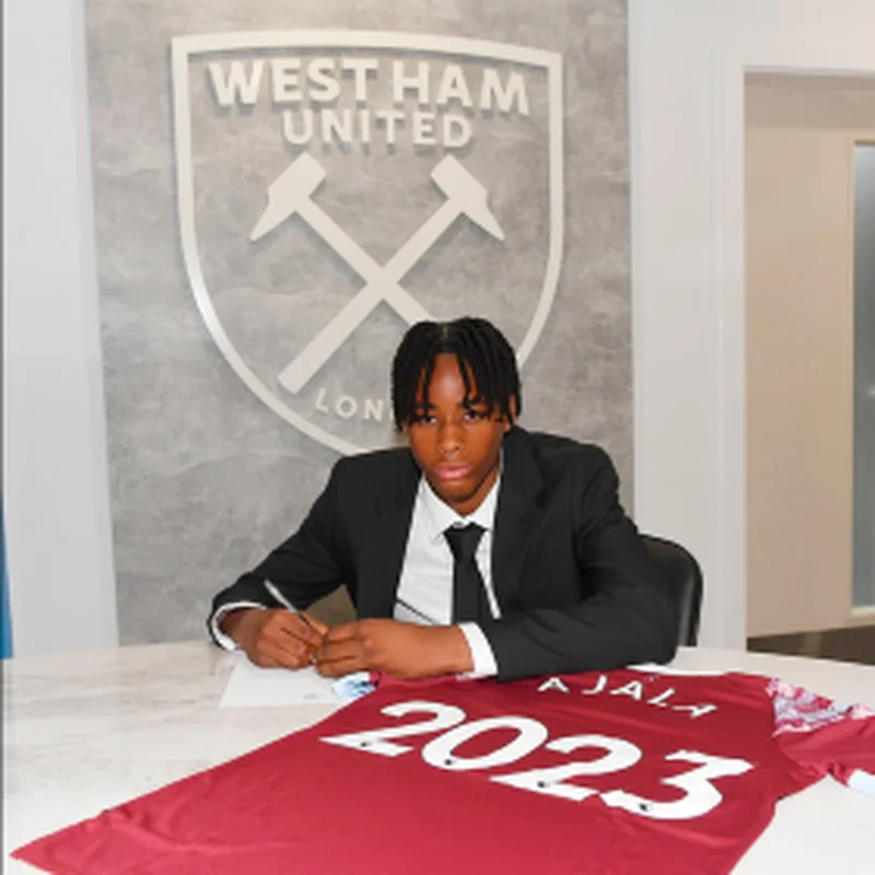 Official: West Ham United sign Chelsea's Anglo-Nigerian forward to bolster youth team