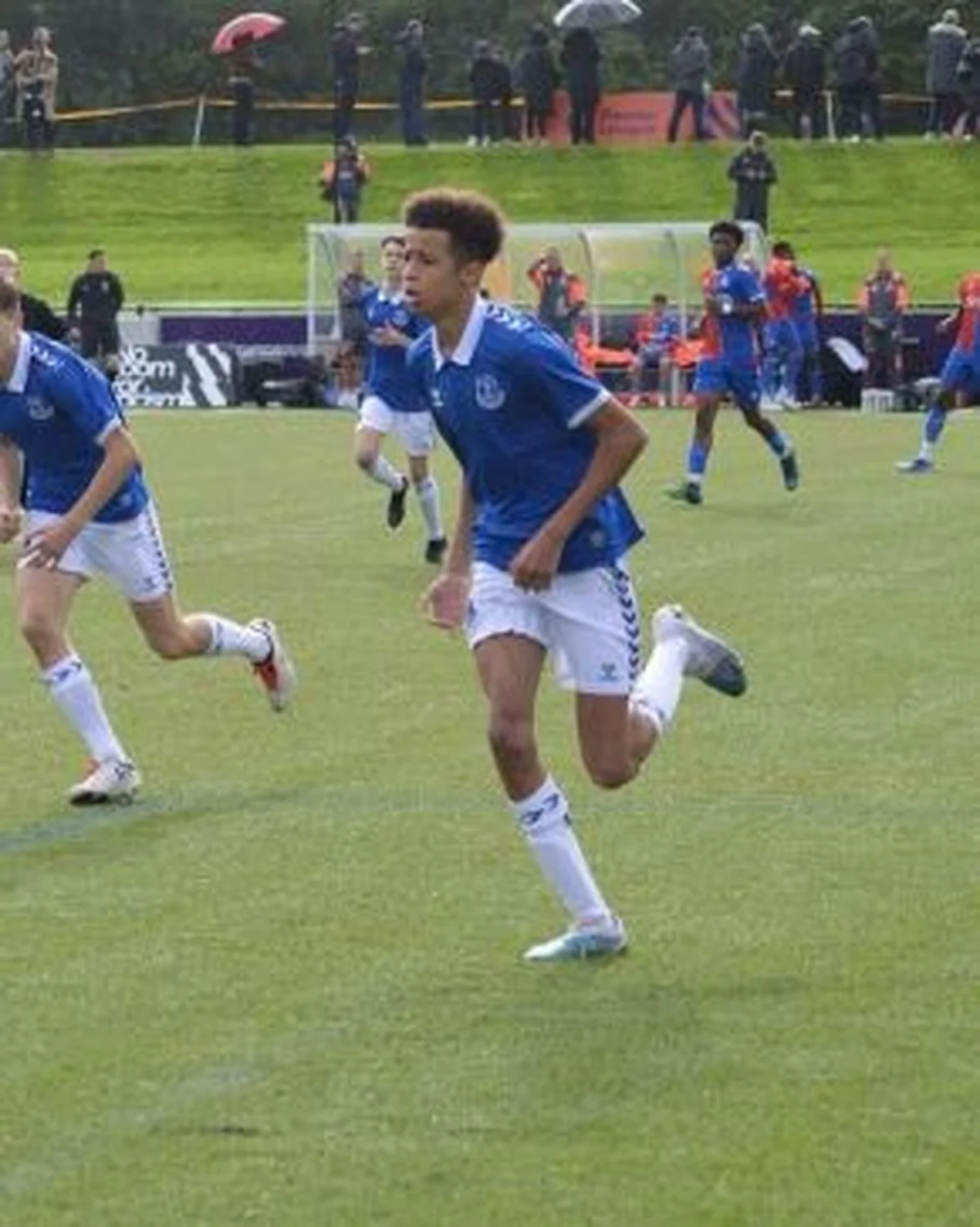 2008-born CB eligible for Nigeria, England, Poland joins Newcastle United from EvertonÂ 