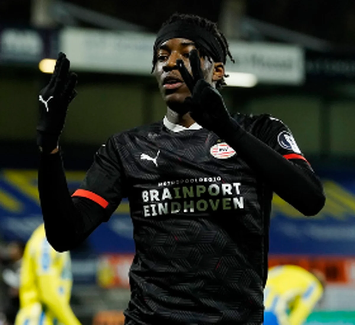 Man Utd legend expects Tottenham youth product Madueke to be in PSV squad v ArsenalÂ Â 