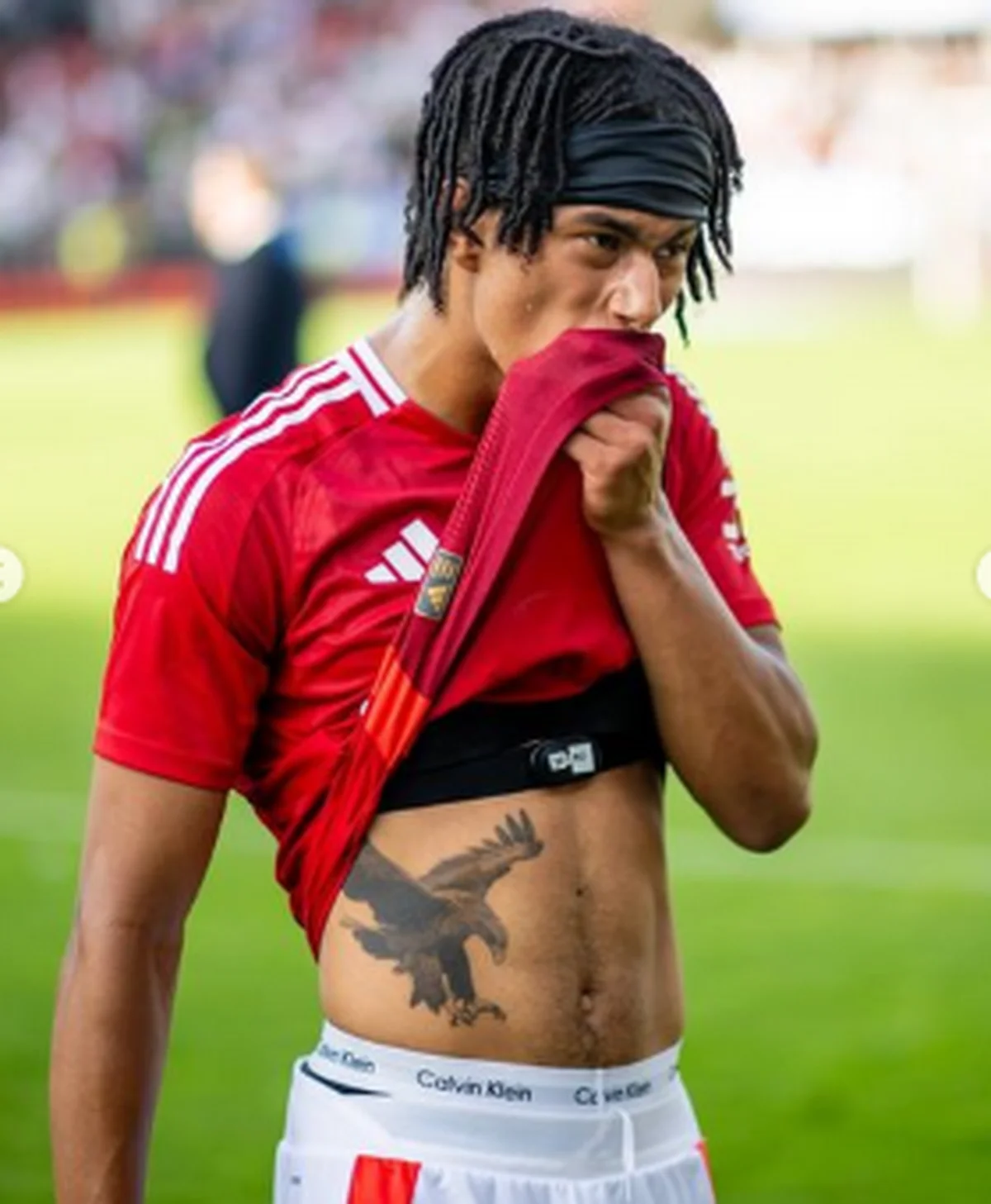 Belgian, Dutch, German and EFL clubs interested in Man Utd academy graduate with triple nationality 