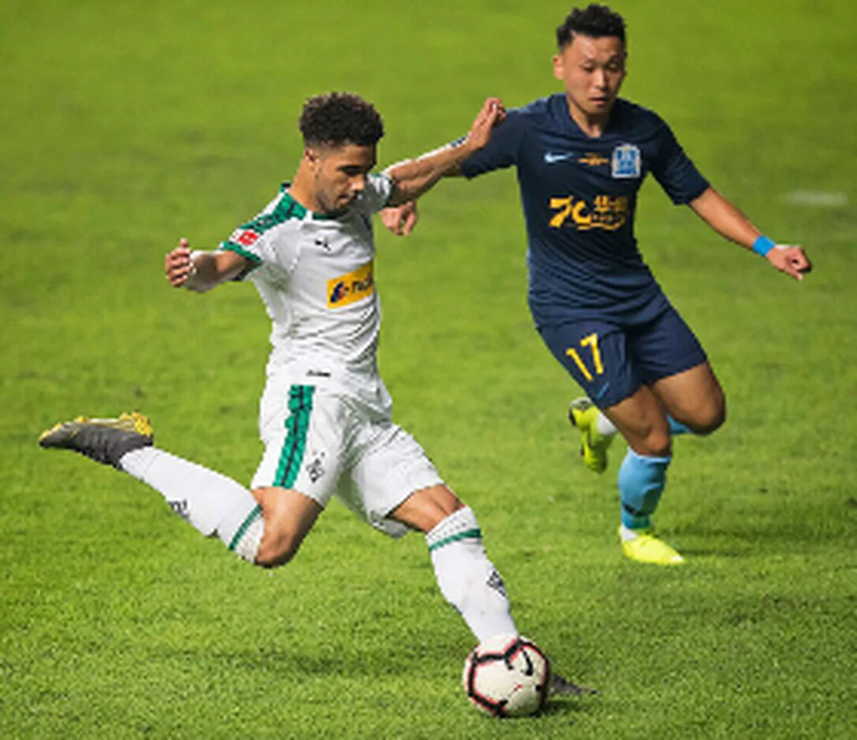 Tottenham-reared Anglo-German-Nigerian winger training with SV Darmstadt 98