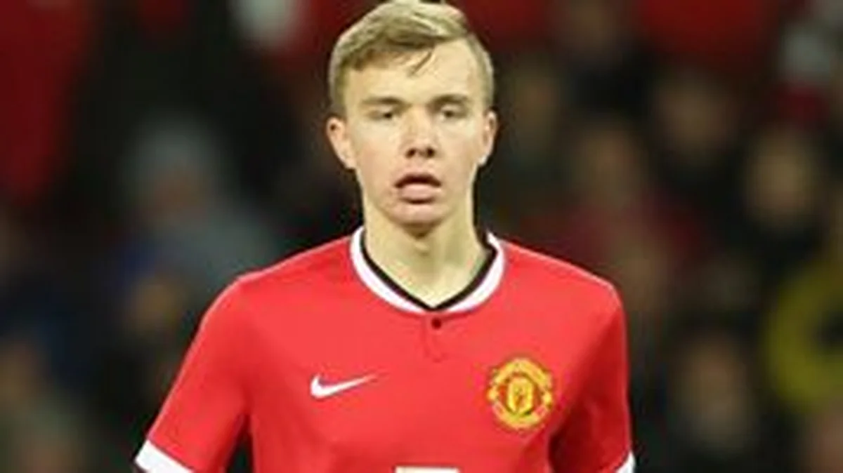 Official: Ex-Manchester United Midfielder Joins New Club In England