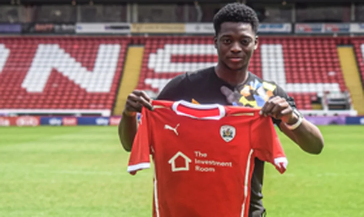 Official : Ex-Golden Eaglets GK joins Barnsley; Okotcha, Akinola depart West Ham 